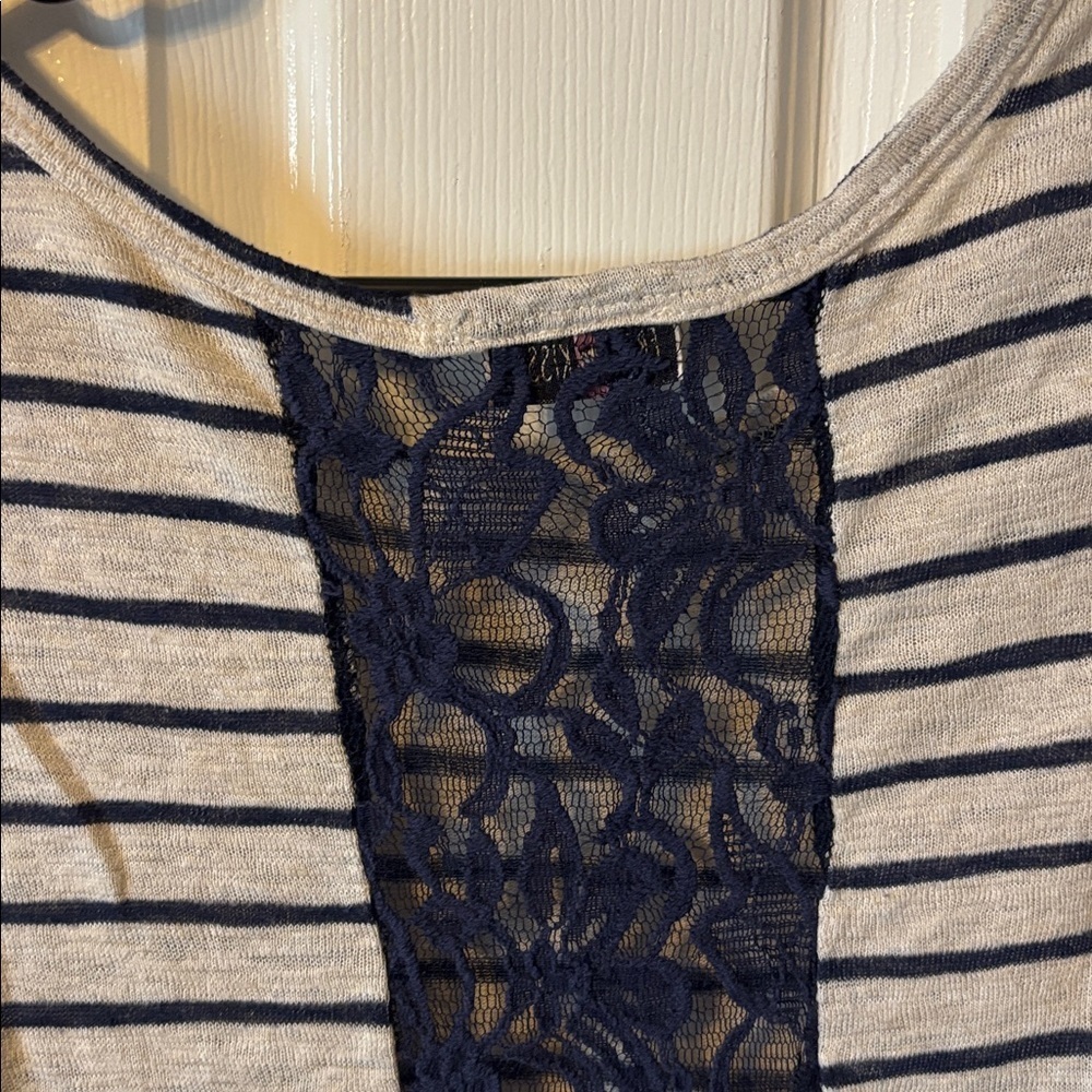 Lace-Back Tee - Picture 5 of 6